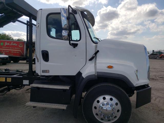 1FVAG0D25KHKB3669 - 2019 FREIGHTLINER 108SD WHITE photo 9