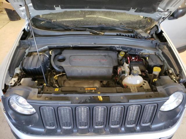 ZACCJBCB8JPG81992 - 2018 JEEP RENEGADE TRAILHAWK SILVER photo 12