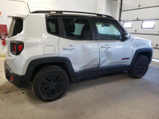 ZACCJBCB8JPG81992 - 2018 JEEP RENEGADE TRAILHAWK SILVER photo 3