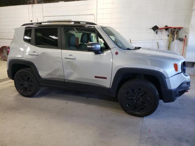 ZACCJBCB8JPG81992 - 2018 JEEP RENEGADE TRAILHAWK SILVER photo 4