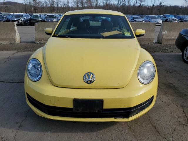 3VWJX7AT3DM610685 - 2013 VOLKSWAGEN BEETLE YELLOW photo 5