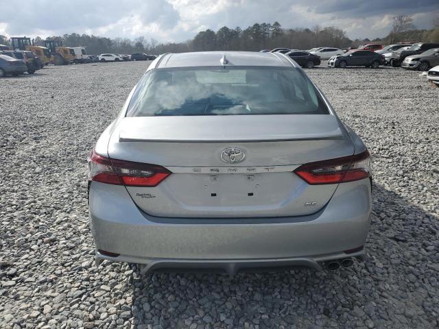 4T1T11AK5PU833100 - 2023 TOYOTA CAMRY SE NIGHT SHADE SILVER photo 6