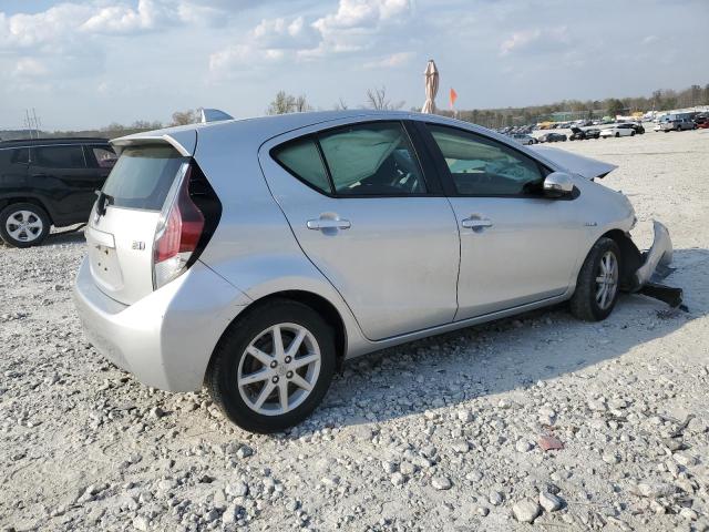 JTDKDTB39F1107864 - 2015 TOYOTA PRIUS C SILVER photo 3