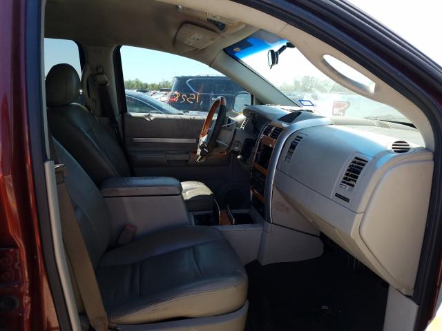 1A8HX58N08F126887 - 2008 CHRYSLER ASPEN LIMITED 栗色 照片 5