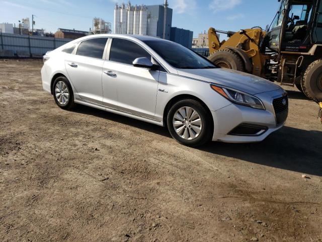 KMHE24L15GA025942 - 2016 HYUNDAI SONATA HYBRID SILVER photo 4