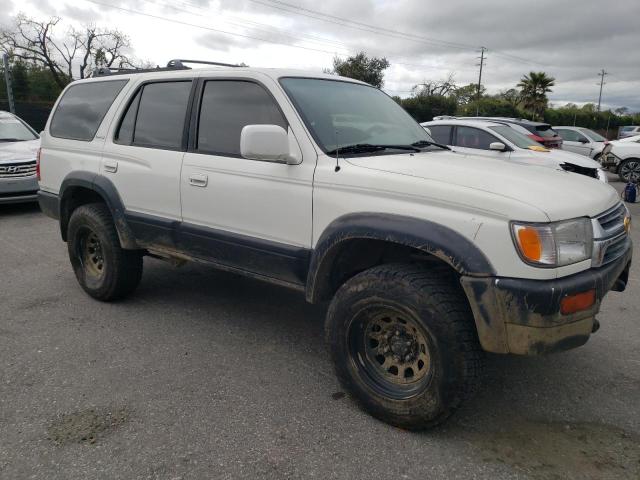 JT3HN87R1W0157069 - 1998 TOYOTA 4RUNNER LIMITED WHITE photo 4