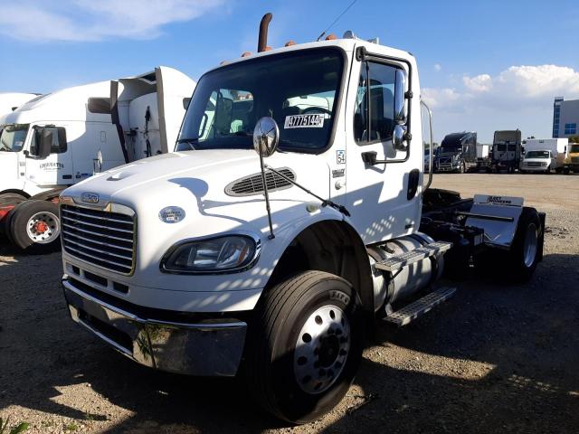 1FUBCYBS8BHAZ7865 - 2011 FREIGHTLINER M2 106 MEDIUM DUTY WHITE photo 2