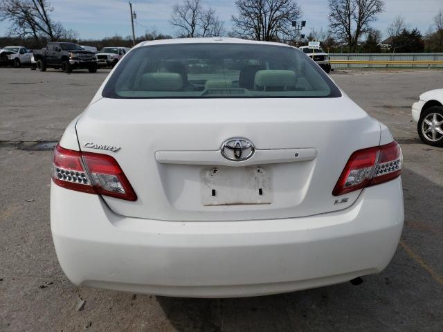 4T1BF3EK0BU772007 - 2011 TOYOTA CAMRY BASE WHITE photo 6