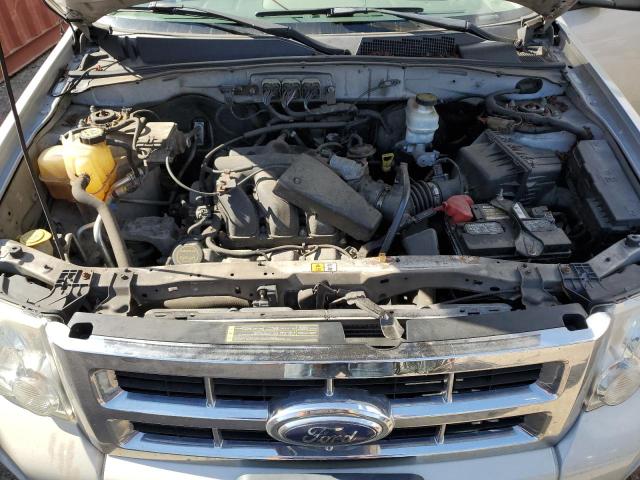 1FMCU03168KA21145 - 2008 FORD ESCAPE XLT SILVER photo 11