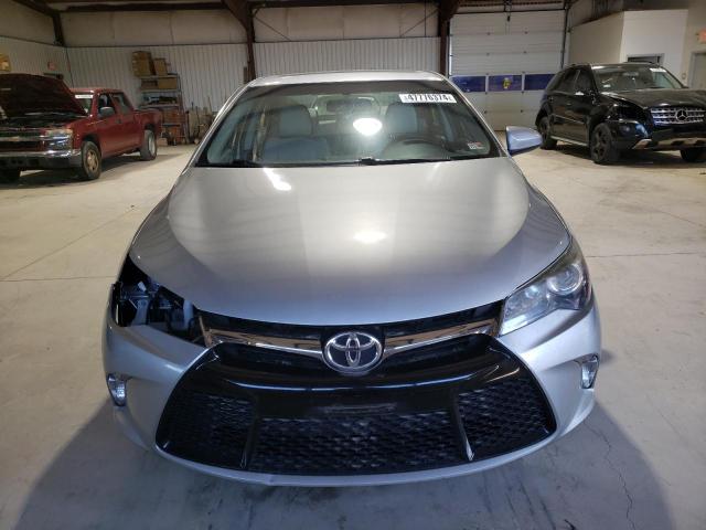 4T1BF1FK3HU436704 - 2017 TOYOTA CAMRY LE SILVER photo 5