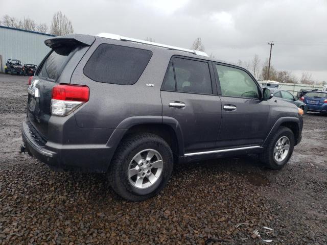 JTEBU5JR7C5104656 - 2012 TOYOTA 4 RUNNER SR5 GRAY photo 3