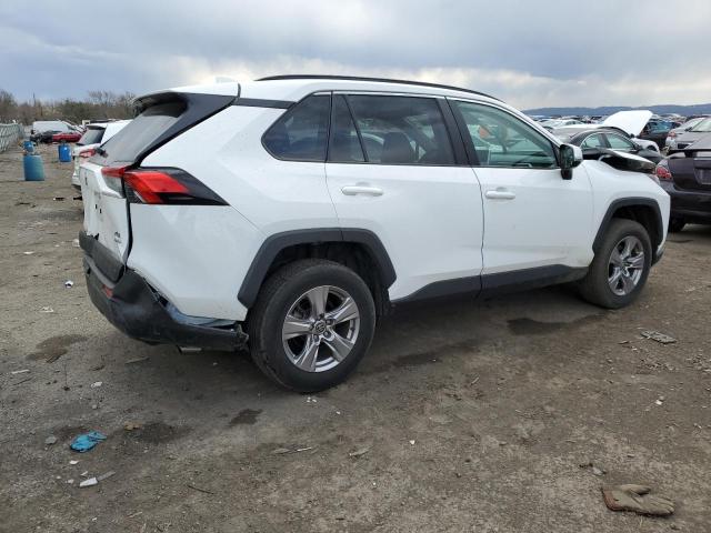 2T3P1RFV6PW333876 - 2023 TOYOTA RAV4 XLE WHITE photo 3