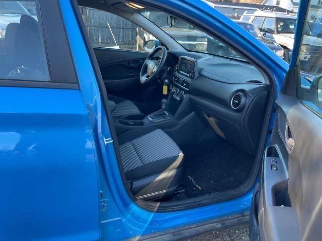 KM8K1CAA8JU101050 - 2018 HYUNDAI KONA SE BLUE photo 5