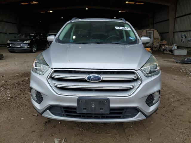 1FMCU0HDXJUA83953 - 2018 FORD ESCAPE SEL SILVER photo 5