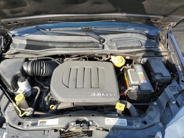 2C4RDGBG8JR162397 - 2018 DODGE GRAND CARA SE GRAY photo 12