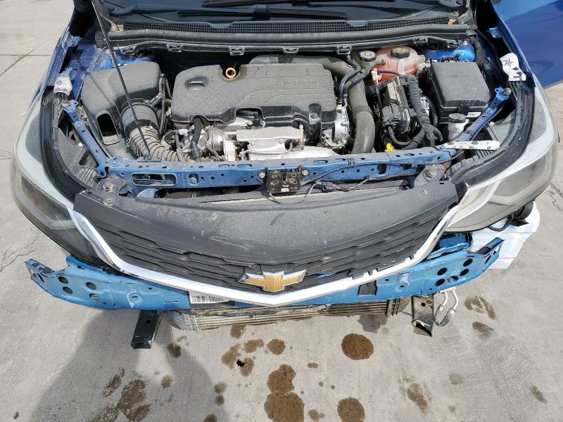 1G1BE5SMXJ7240844 - 2018 CHEVROLET CRUZE LT BLUE photo 11
