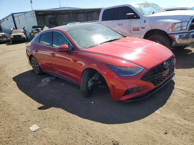 5NPEH4J21LH000764 - 2020 HYUNDAI SONATA LIMITED RED photo 4