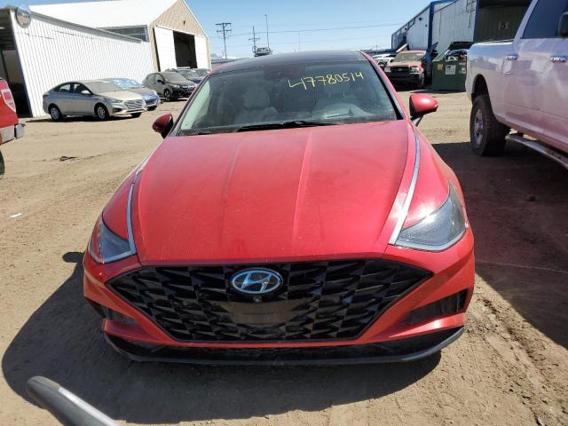 5NPEH4J21LH000764 - 2020 HYUNDAI SONATA LIMITED RED photo 5