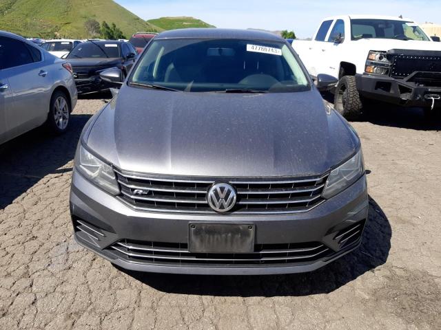 1VWDT7A38HC051814 - 2017 VOLKSWAGEN PASSAT R-LINE Boz foto 5