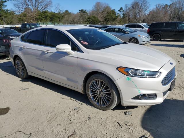 3FA6P0HD0ER282408 - 2014 FORD FUSION SE WHITE photo 4