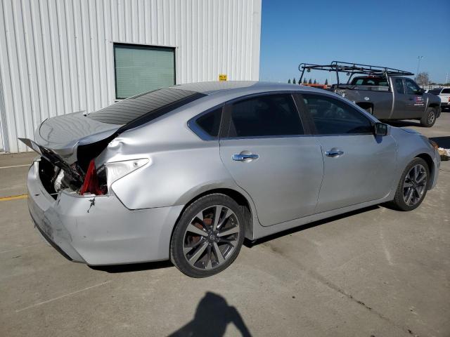 1N4AL3AP2GC174384 - 2016 NISSAN ALTIMA 2.5 SILVER photo 3