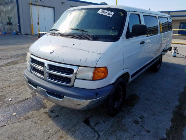 2B5WB35Z62K138424 - 2002 DODGE RAM WAGON B3500 WHITE photo 2