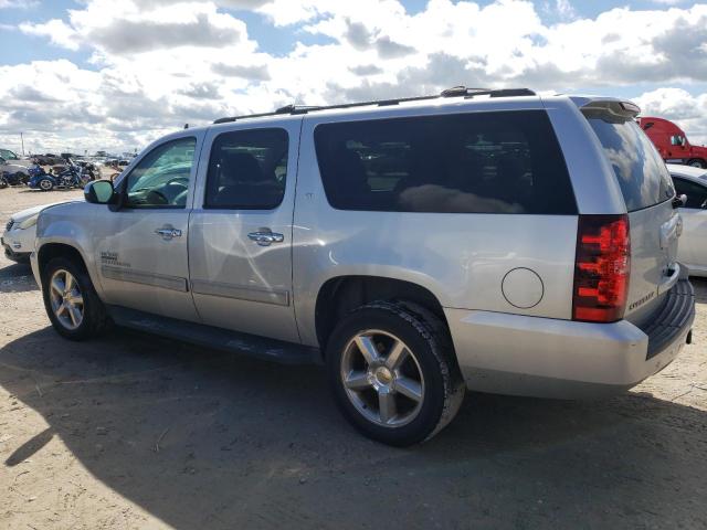 1GNSCJE04CR207545 - 2012 CHEVROLET SUBURBAN C1500 LT SILVER photo 2