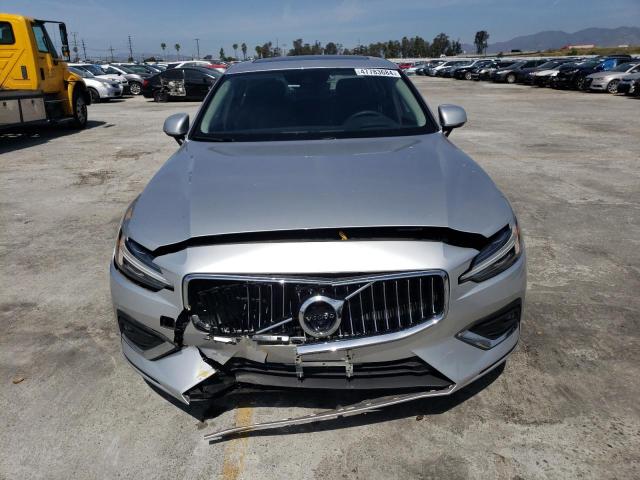 7JRL12FL3NG178962 - 2022 VOLVO S60 B5 INSCRIPTION SILVER photo 5