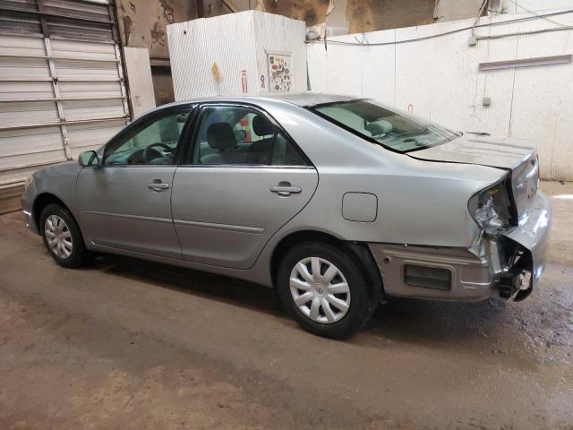 4T1BE32K15U547929 - 2005 TOYOTA CAMRY LE SILVER photo 2
