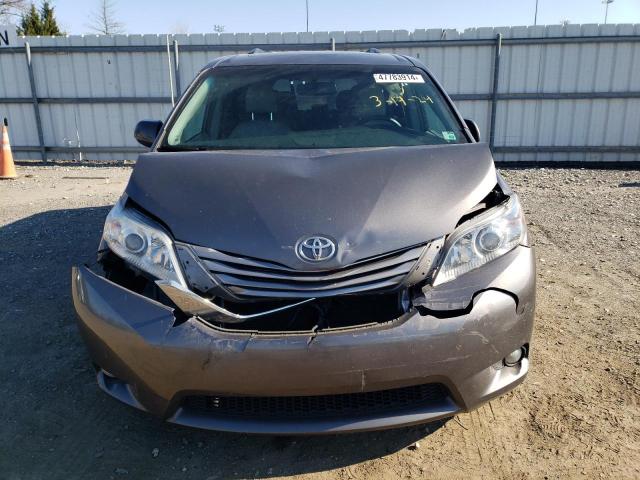 5TDYZ3DC2HS897622 - 2017 TOYOTA SIENNA XLE GRAY photo 5