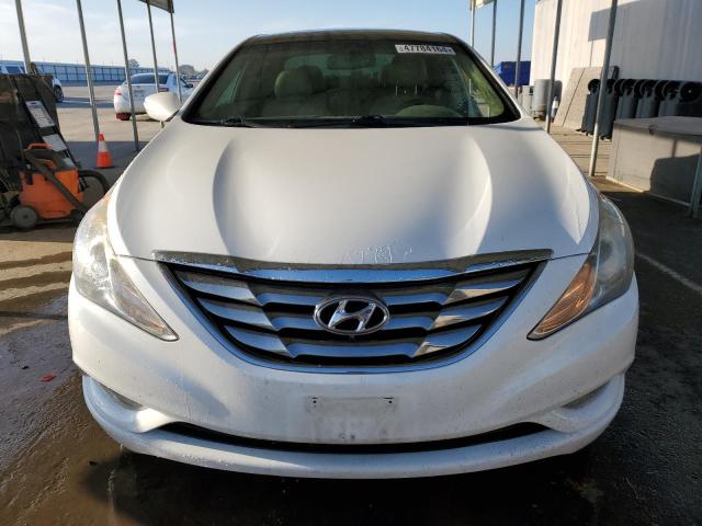 5NPEC4AC3CH488462 - 2012 HYUNDAI SONATA SE WHITE photo 5