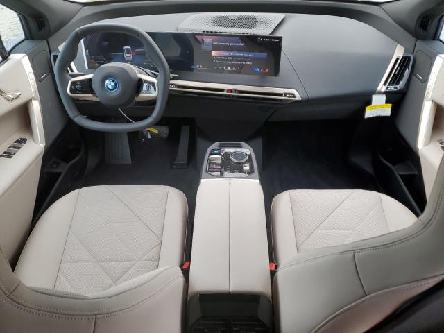WB523CF09SCU44676 - 2025 BMW IX XDRIVE50 WHITE photo 8