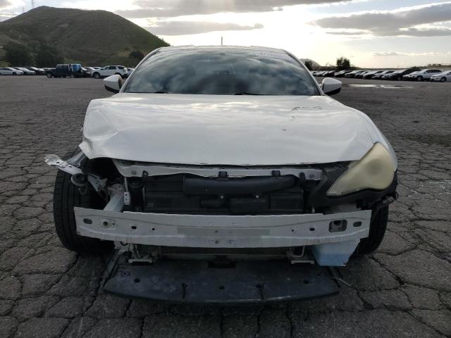 JF1ZNAA12D2732281 - 2013 TOYOTA SCION FR-S WHITE photo 5