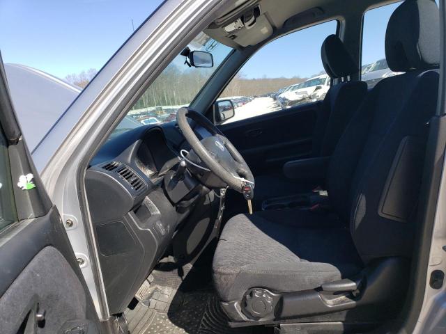 JHLRD68515C001388 - 2005 HONDA CR-V LX SILVER photo 7