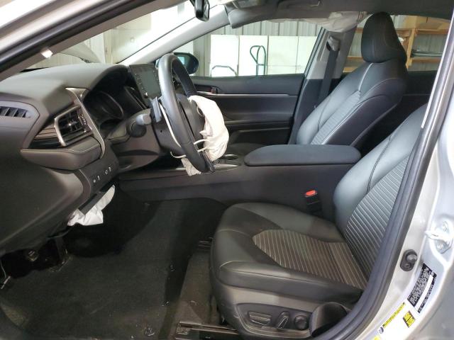 4T1T11AK0PU080690 - 2023 TOYOTA CAMRY SE NIGHT SHADE SILVER photo 7