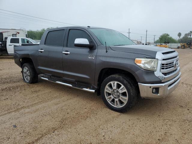 5TFGY5F14EX148221 - 2014 TOYOTA TUNDRA CREWMAX PLATINUM Grau Foto 4