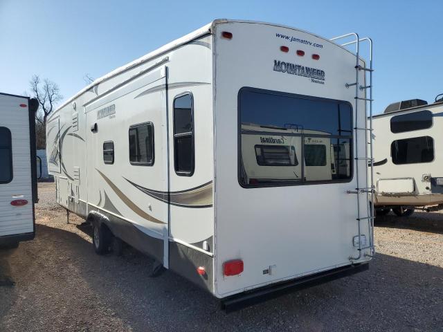 4YDF35827E4730215 - 2014 KEYSTONE MONTANA BEIGE photo 3