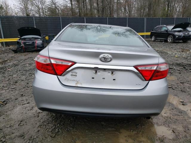 4T1BF1FK4HU686999 - 2017 TOYOTA CAMRY LE SILVER photo 6