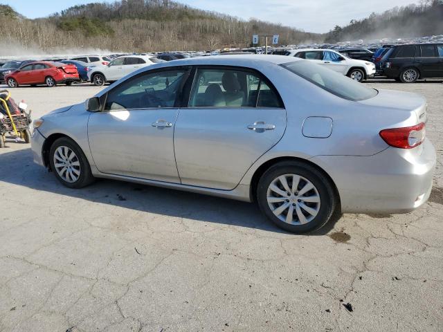 5YFBU4EE2DP148915 - 2013 TOYOTA COROLLA BASE فضي صورة 2