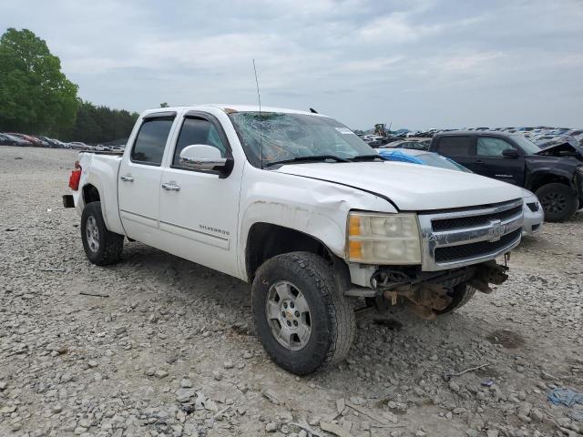 3GCPKSE22DG234639 - 2013 CHEVROLET SILVERADO K1500 LT WHITE photo 4