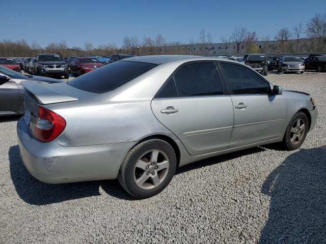 4T1BE32K02U063679 - 2002 TOYOTA CAMRY LE SILVER photo 3