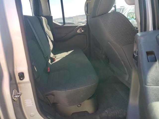 1N6AD0EVXJN743862 - 2018 NISSAN FRONTIER S SILVER photo 10