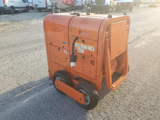 TTB01612 - 2009 TITN TG 7500D ORANGE photo 3