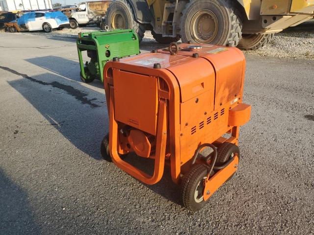 TTB01612 - 2009 TITN TG 7500D ORANGE photo 4