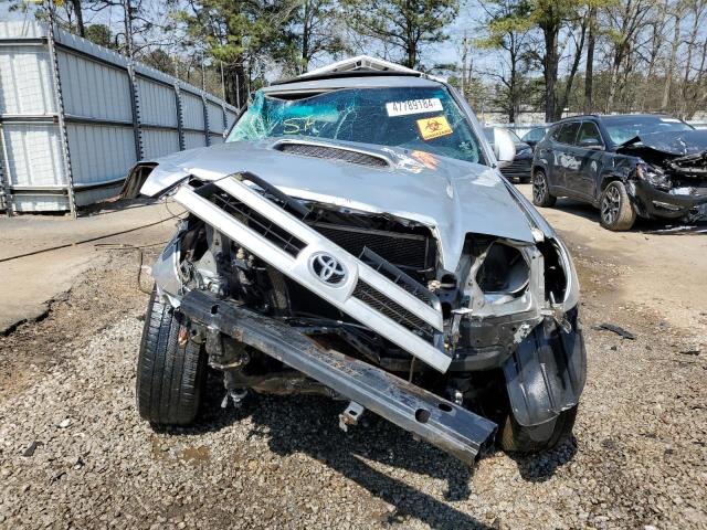 JTEZU14R950053485 - 2005 TOYOTA 4RUNNER SR5 SILVER photo 5