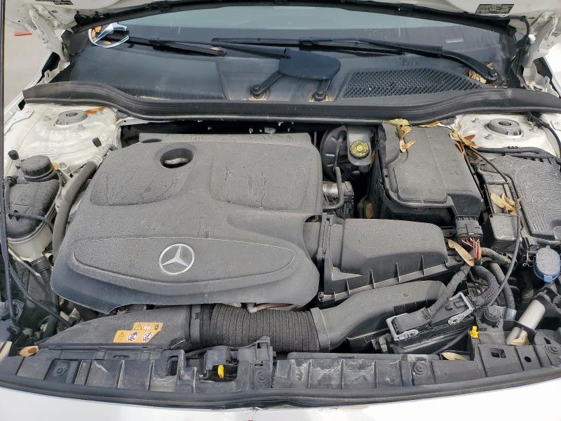 WDCTG4EB0JJ477835 - 2018 MERCEDES-BENZ GLA 250 Beyaz fotoğraf 11