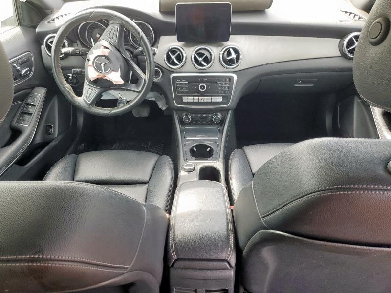 WDCTG4EB0JJ477835 - 2018 MERCEDES-BENZ GLA 250 Beyaz fotoğraf 8