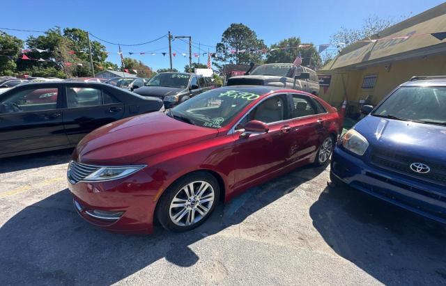 3LN6L2G91FR617008 - 2015 LINCOLN MKZ RED photo 2