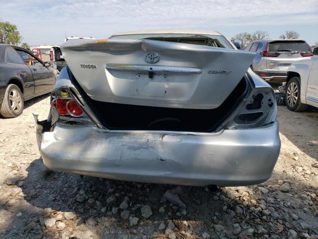 JTDBE32K963041258 - 2006 TOYOTA CAMRY LE SILVER photo 6