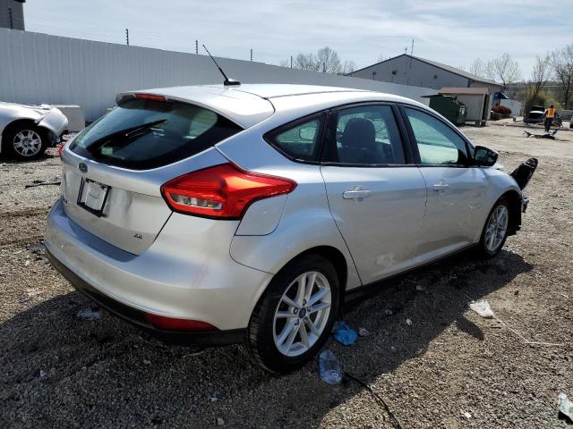 1FADP3K21HL323812 - 2017 FORD FOCUS SE SILVER photo 3